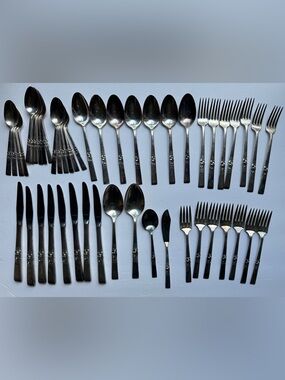 Morning Star By Oneida Community Silver Plated 49 Pieces Forks Spoons Vintage